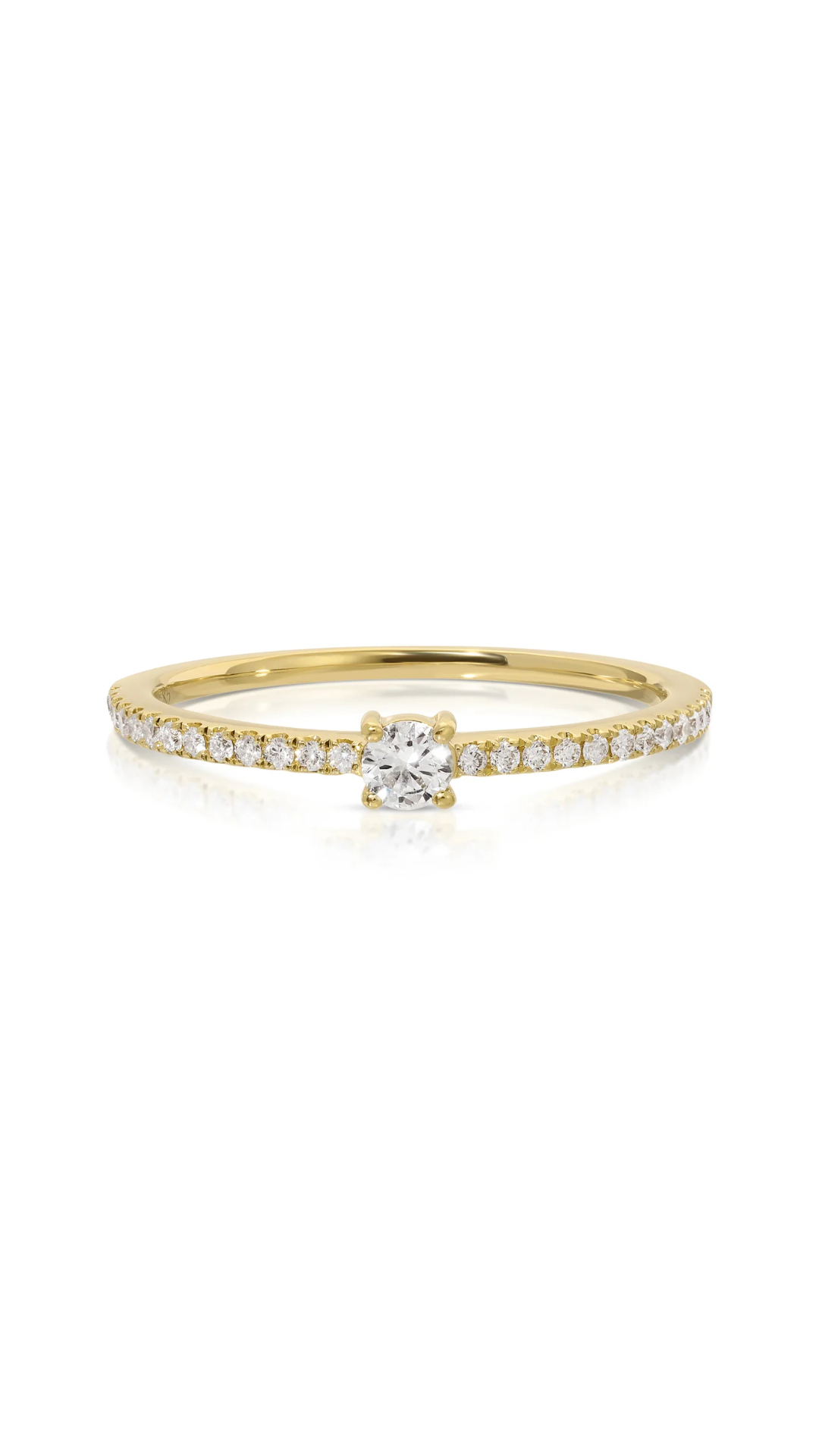 The VAULT ISA GRUTMAN round diamond pave ring featuring a sleek band with sparkling diamond accents.